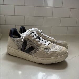Veja | V-10 Flannel Sneakers Size 7